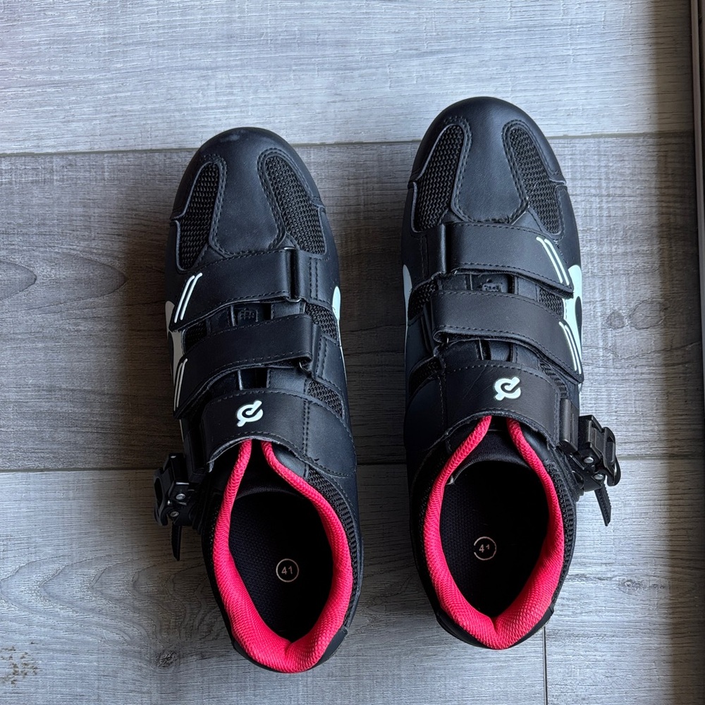 Peloton cycling shoes